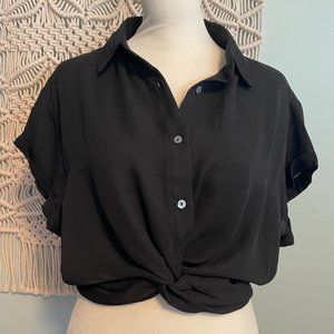Cropped collared blouse